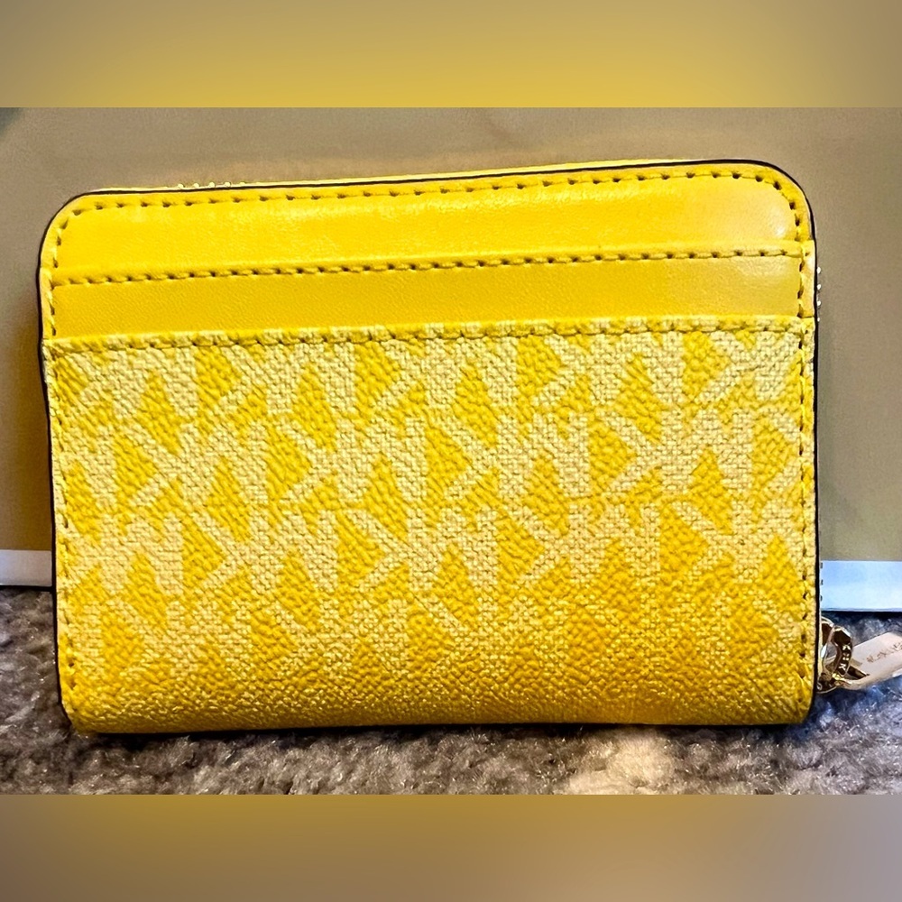 NWT 💛 Bundle of Michael Kors 💛 Mirella Small Ombré Crossbody & Jet Set Wallet - Picture 7 of 9